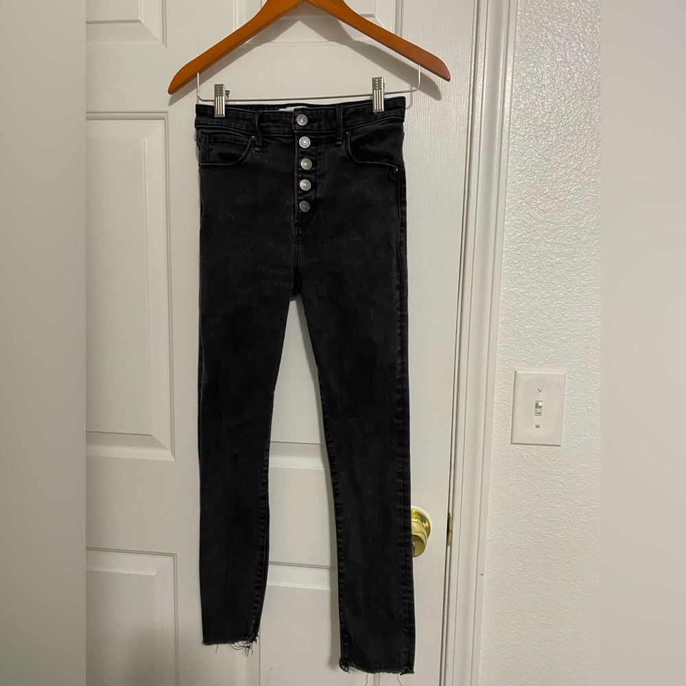 Abercrombie & Fitch black the super skinny ankle high rise jean